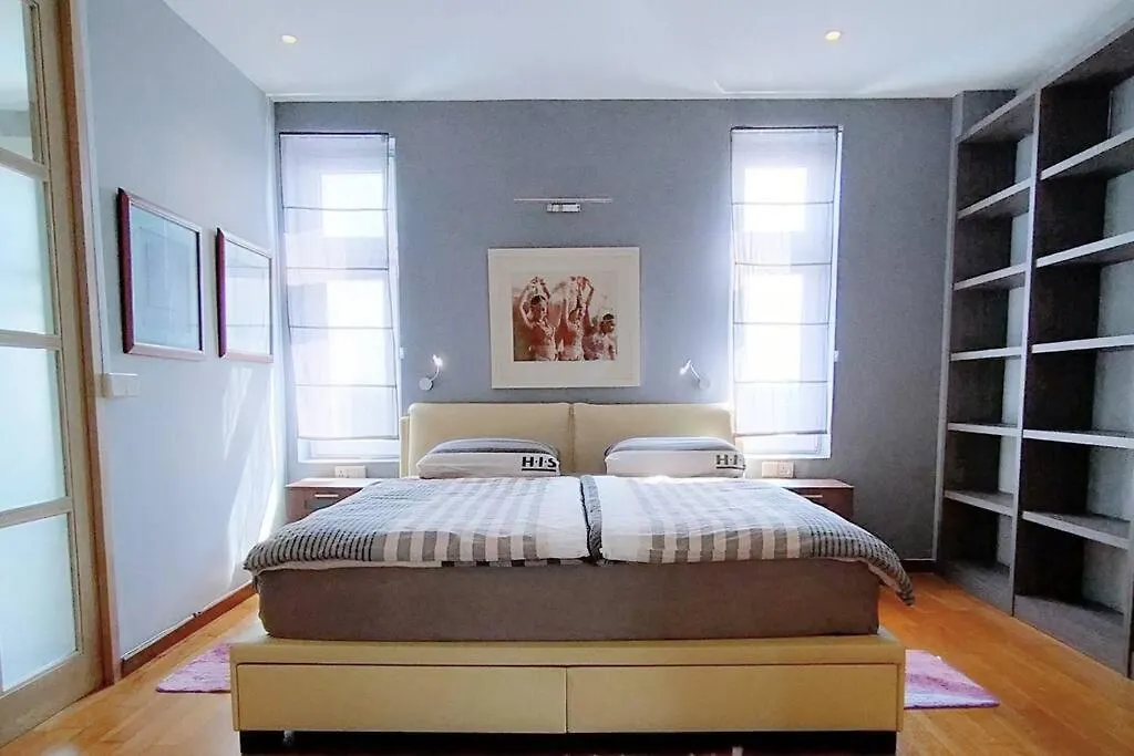 Lavish Retreat: Stylish & Scenic Penthouse Apartment Johor Bahru 0*,  Malaysia