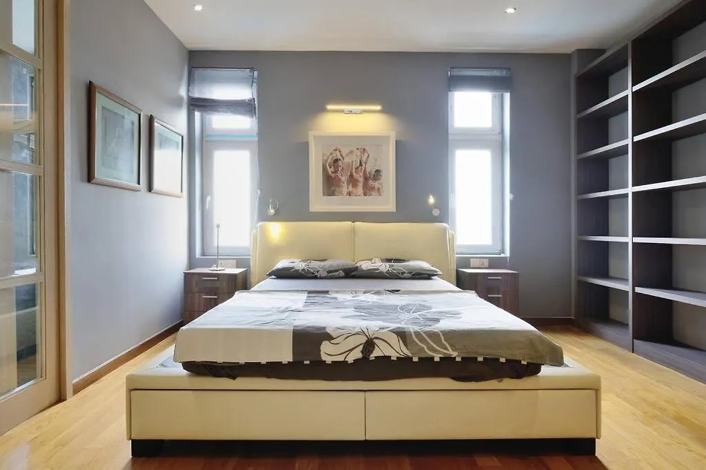 Lavish Retreat: Stylish & Scenic Penthouse Apartment Johor Bahru