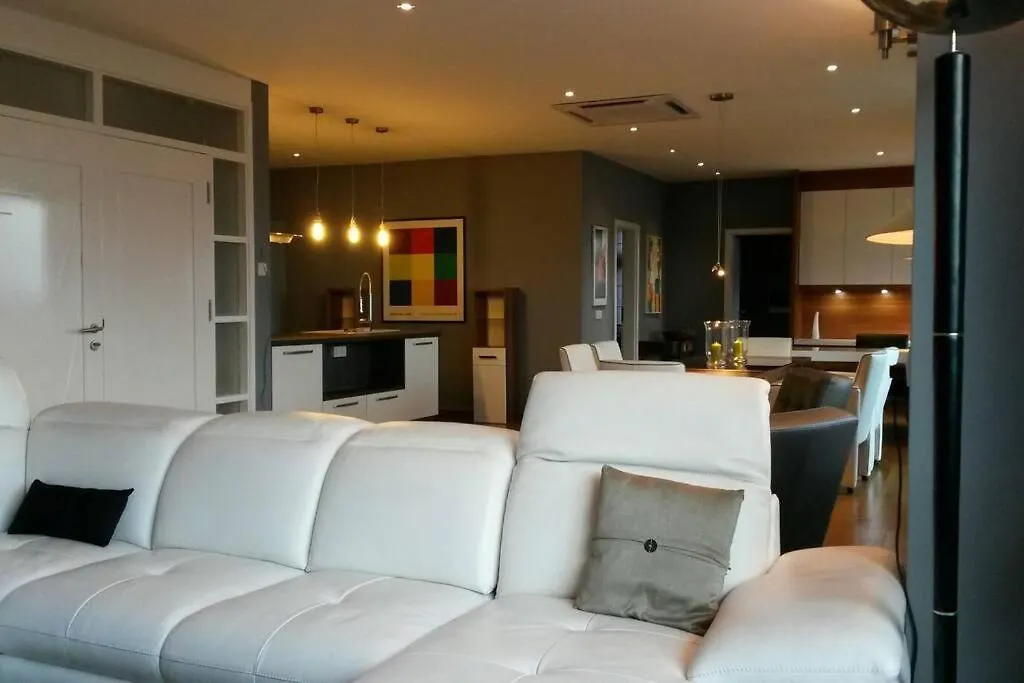 Lavish Retreat: Stylish & Scenic Penthouse Apartment Johor Bahru